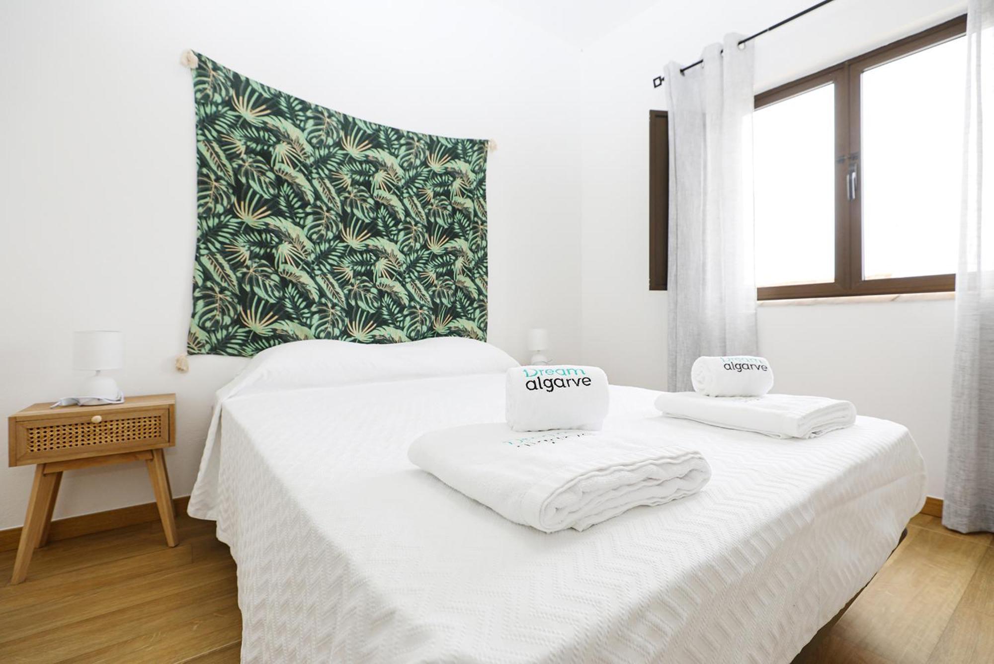 B87 - Windmill 2 Bed Apartment In Odiáxere 외부 사진