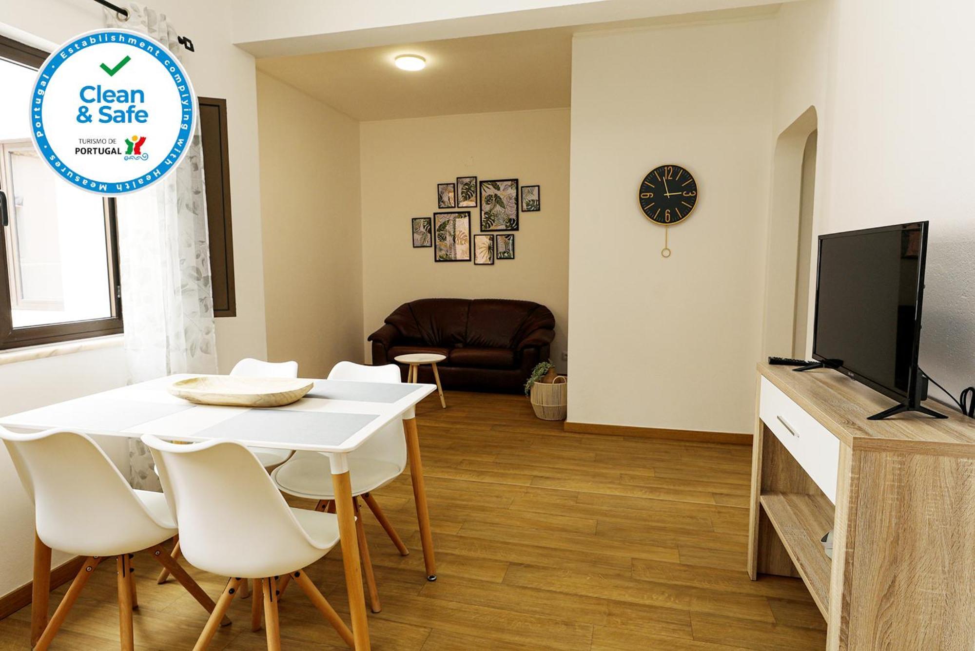 B87 - Windmill 2 Bed Apartment In Odiáxere 외부 사진